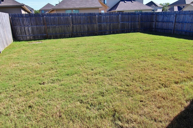 Building Photo - 7606 Millchase