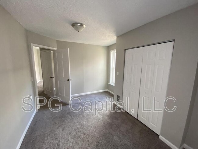 Building Photo - 502 Seneca St