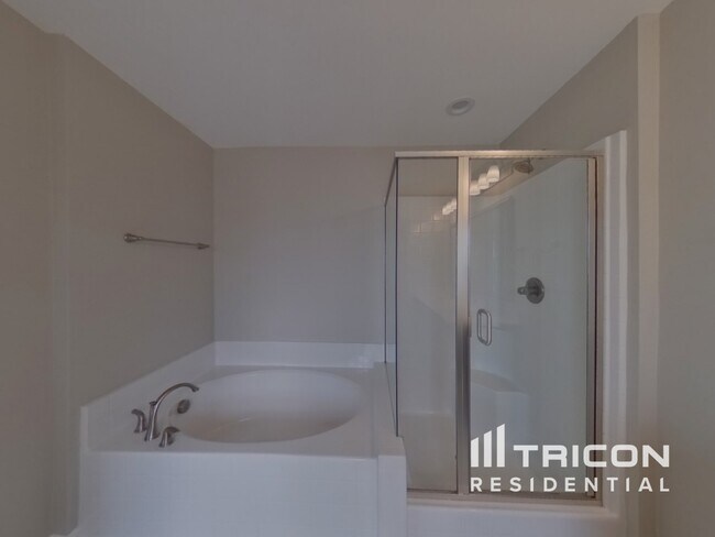 Building Photo - 108 Eventine Way
