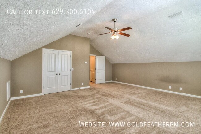Building Photo - 3353 Tourmaline Dr