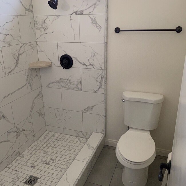 Building Photo - WATERFRONT SPRING VALLEY LAKE HOME!