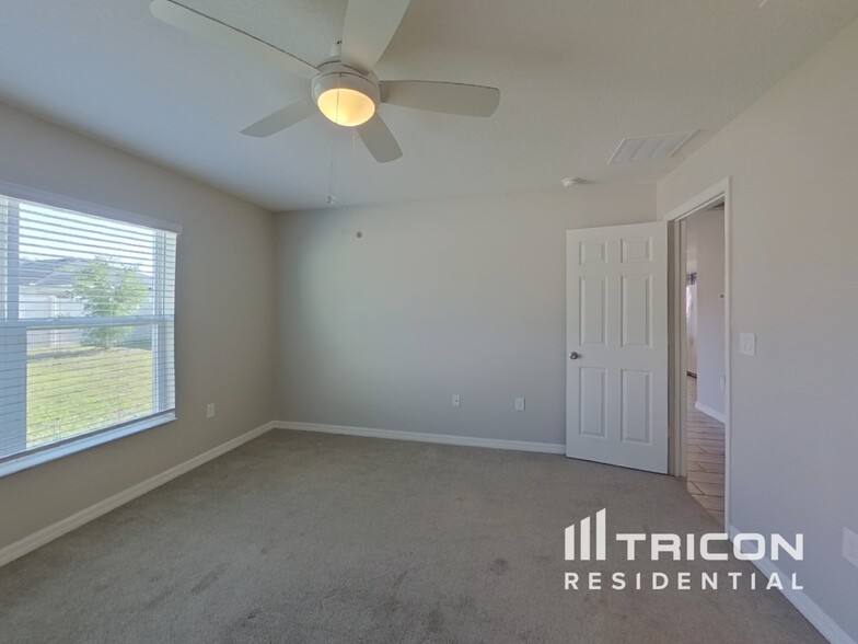 Building Photo - 3252 Eagle Hammock Cir