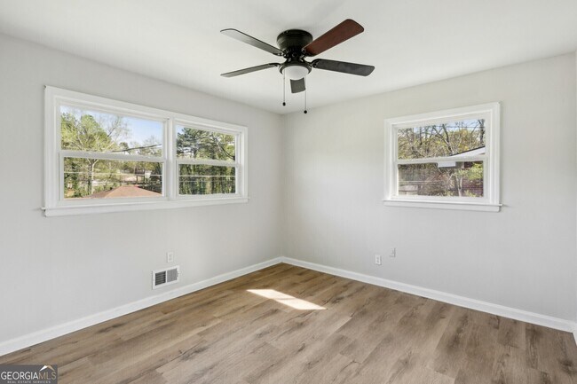 Building Photo - 2519 Miriam Ln