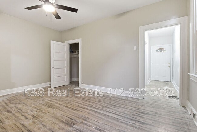 Building Photo - 27 E Orchard Ave