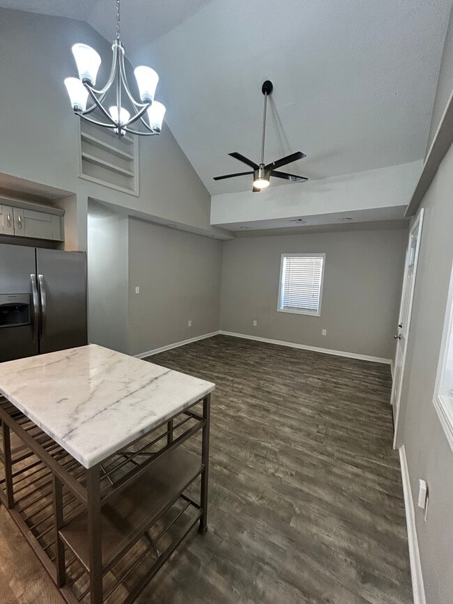 Building Photo - 1107 Smith St SW