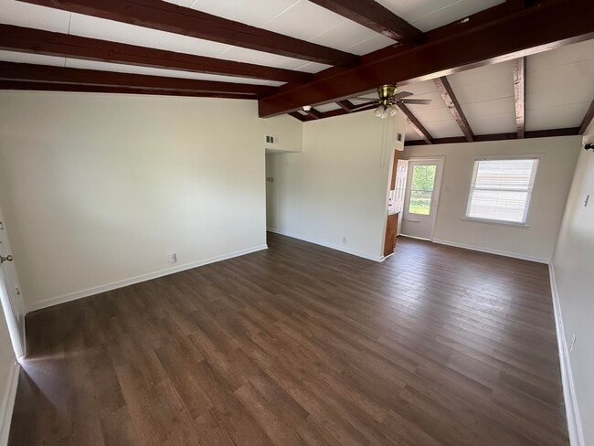 Building Photo - 211 Rugby Rd