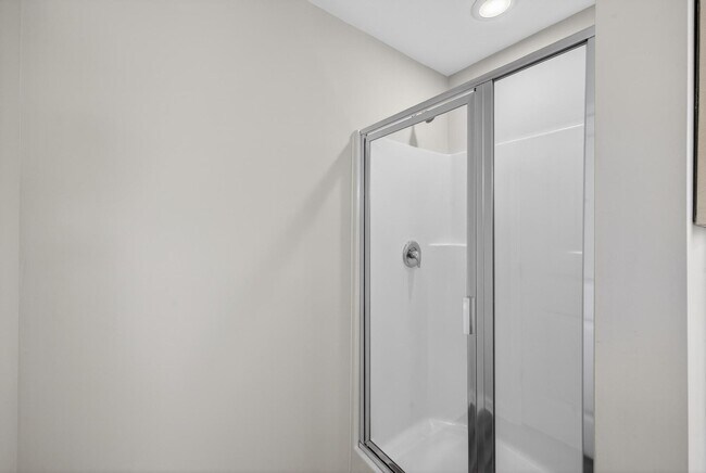 Building Photo - 255 Mansell
