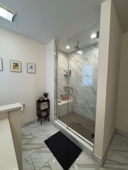 Building Photo - 94 Park Ave