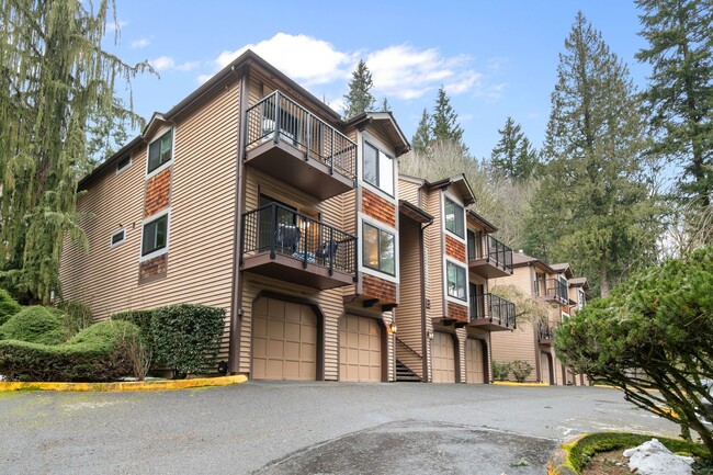 Primary Photo - Newly updated, quiet condo in GREAT locati...