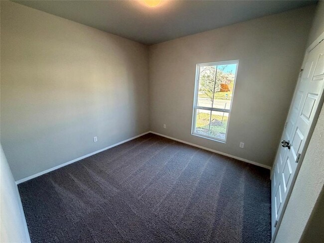 Building Photo - 117 Rocky View Ln