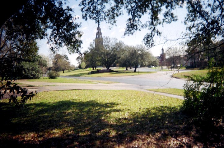 Building Photo - 636 Ockley Dr