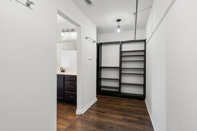 Building Photo - 185 Rafe Ct