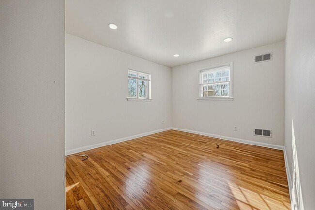 Building Photo - 2651 Abington Rd