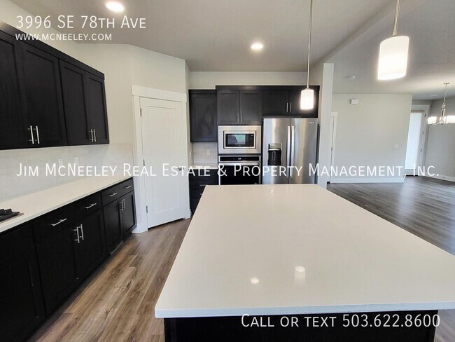 Building Photo - 3996 SE 78th Ave