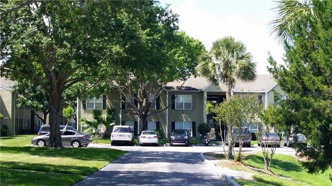 Building Photo - 2041 Dixie Belle Dr