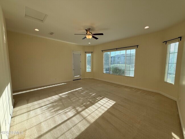 Building Photo - 3320 S Waterfront Dr