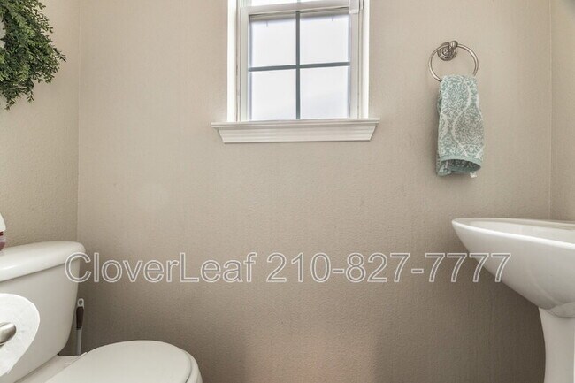 Building Photo - 170 Bentwood Ranch Dr