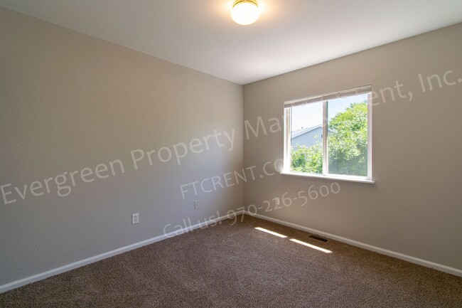 Building Photo - 3326 Warren Farm Dr