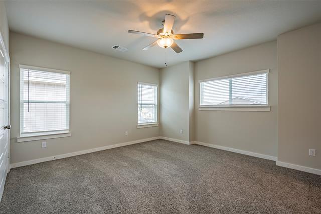 Building Photo - 640 Wheatfield Dr