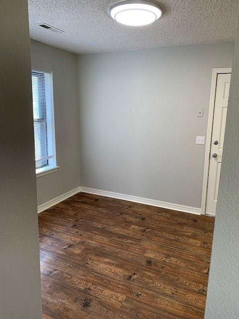 Building Photo - 4006 Watkins Ave