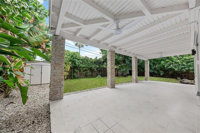 Building Photo - 7525 Adventure Ave