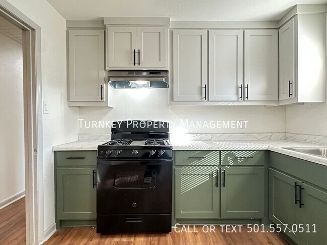 Building Photo - 7017 Fairfield Dr