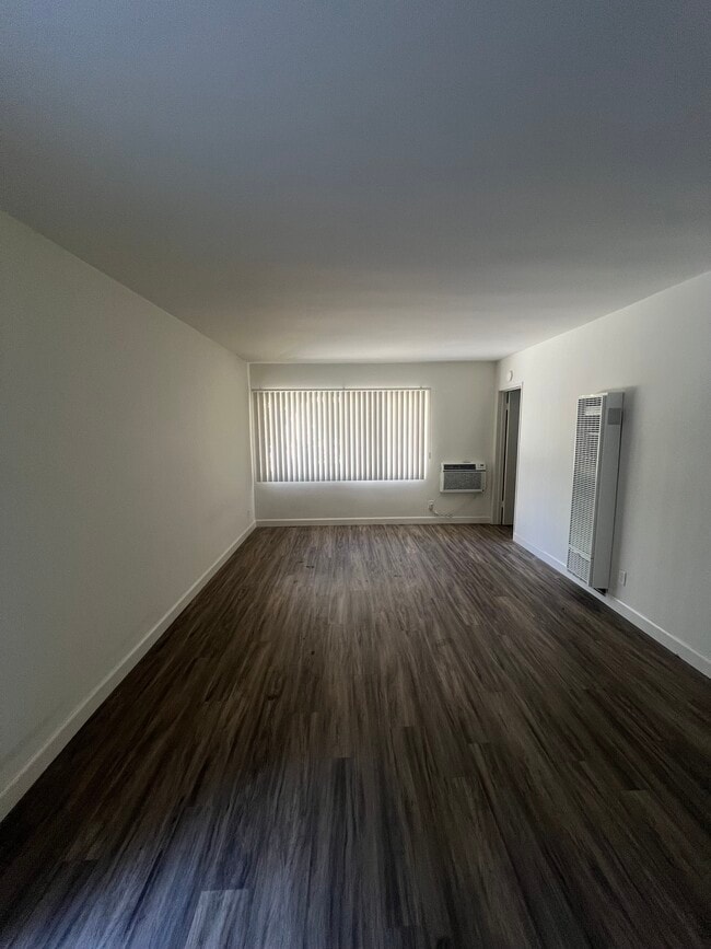 Building Photo - 267 S Madison Ave