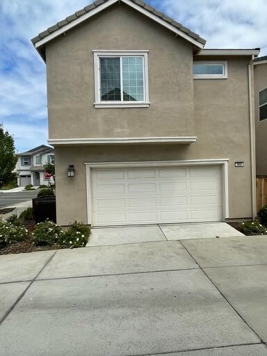 Building Photo - 3963 Samuelson Way