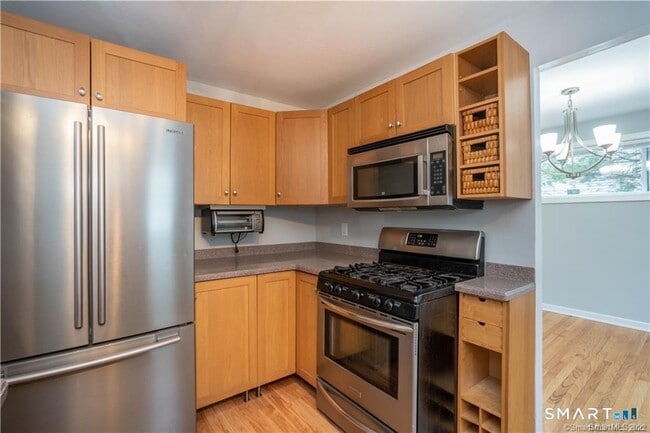 Building Photo - 34 John Smith Dr