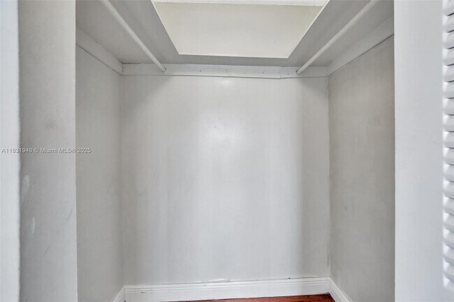 Building Photo - 8720 N Sherman Cir
