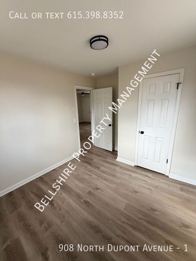 Building Photo - 908 N Dupont Ave