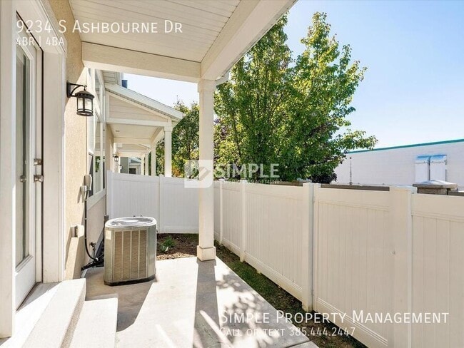 Building Photo - 9234 Ashbourne Dr