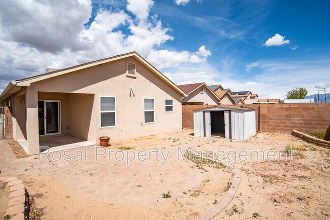 Building Photo - 1900 Cielo Oeste Pl NW