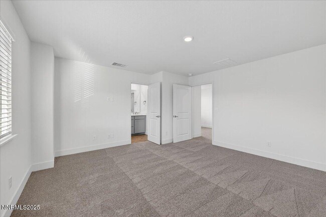 Building Photo - 1629 Icelandic Wy