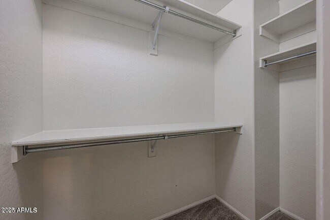Building Photo - 16205 W Gibson Ln