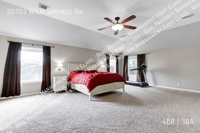 Building Photo - 20703 Wild Springs Dr