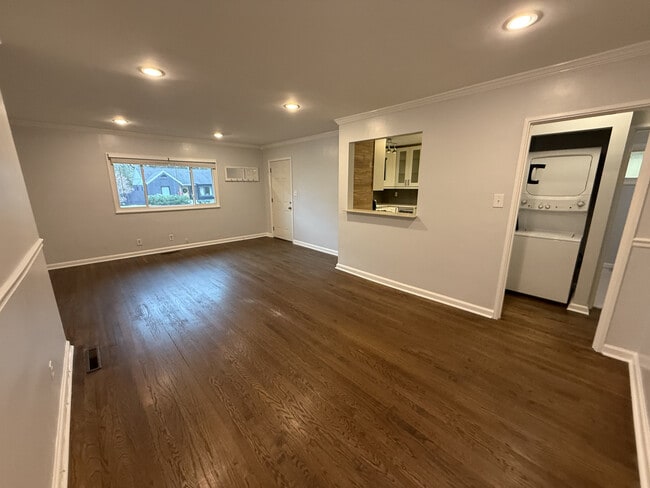 Living & Dinning at Entrance View #3 - 430 Wimbledon Road Northeast