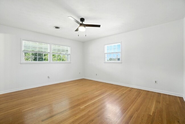 Building Photo - 24 Bohnert Dr