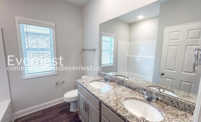 Building Photo - 169 Fall Mdw Dr