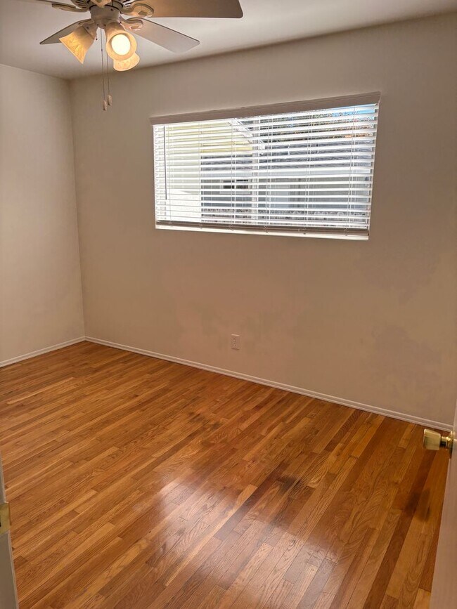 Building Photo - 217 Gridley Rd