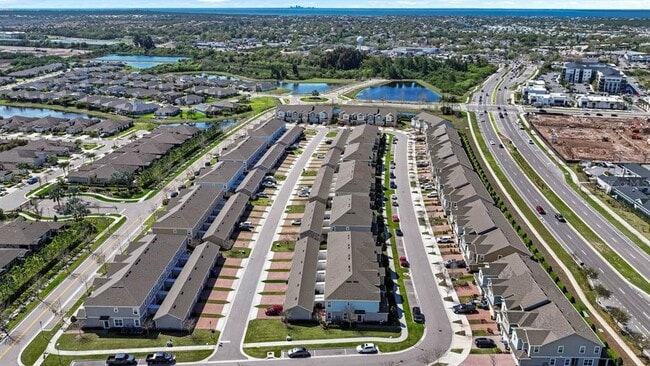 Building Photo - 6262 Goldcoast Ave