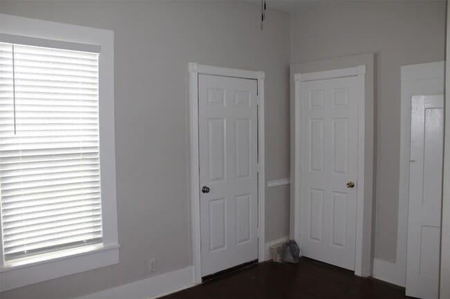 Building Photo - 402 Granberry St
