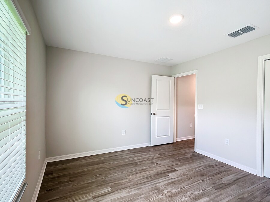 Building Photo - 6700 E Lowden St