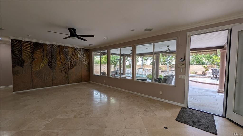 Building Photo - 996 N Antonio Cir