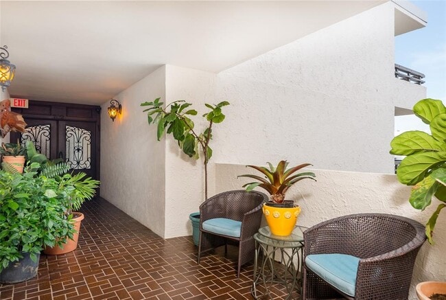 Building Photo - 5700 Mariner St