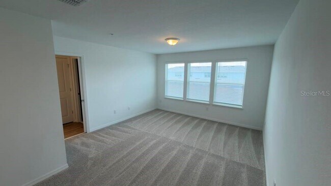 Building Photo - 4568 ORCHARD VIEW Aly