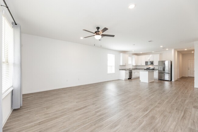 Building Photo - 21119 Sherrell Bay Dr