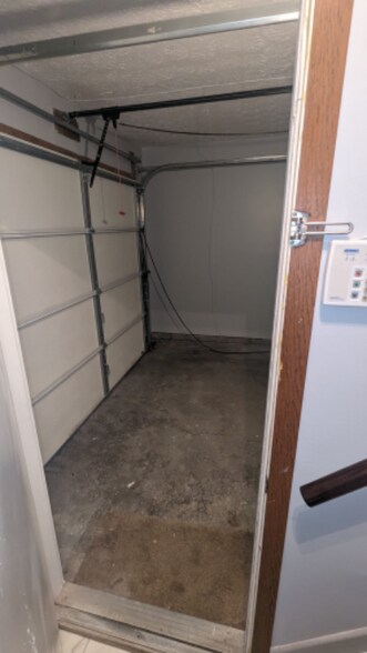 Building Photo - 677 Alta View Ct