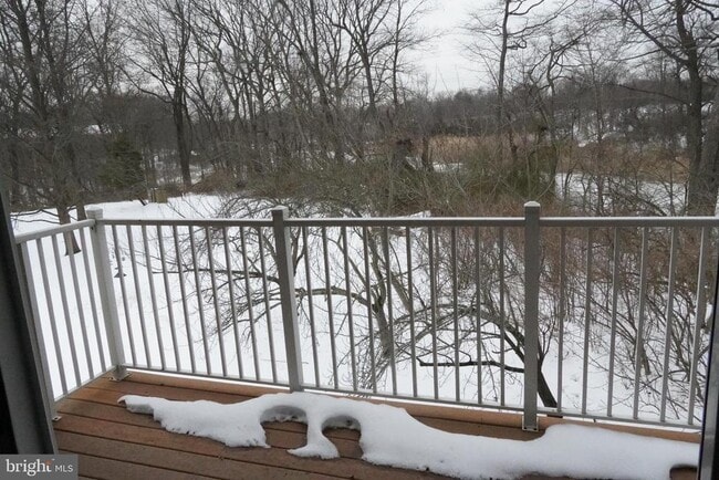 Building Photo - 7308 Normandy Dr