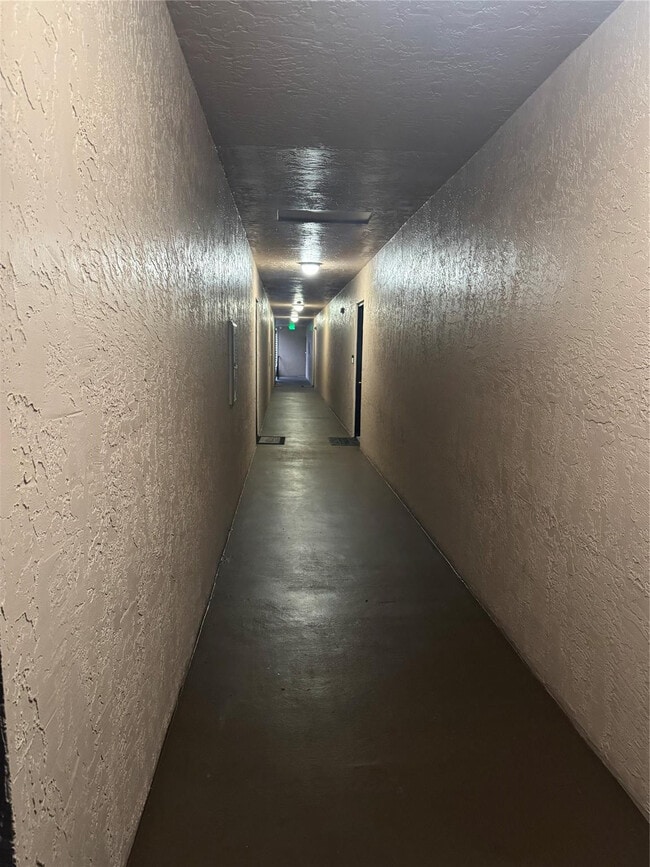 Building Photo - 9055 Wiles Rd